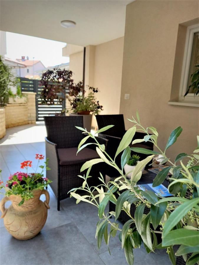 Melody Apartment โปเรช ภายนอก รูปภาพ