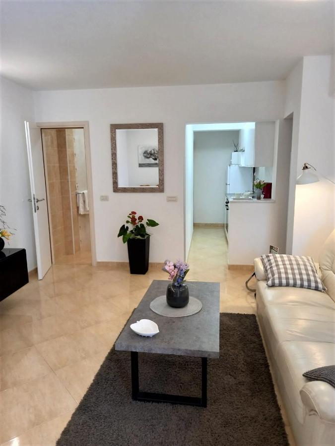 Melody Apartment โปเรช ภายนอก รูปภาพ