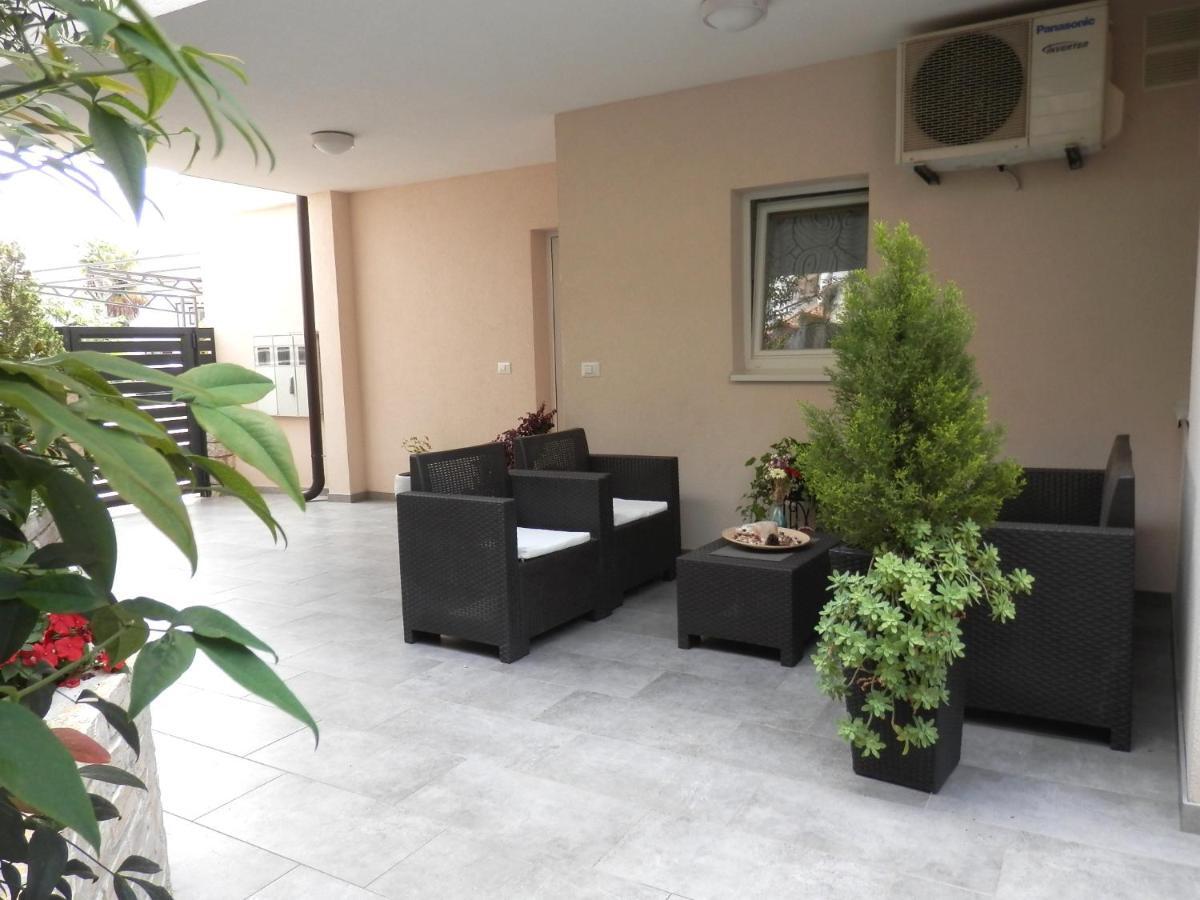 Melody Apartment โปเรช ภายนอก รูปภาพ